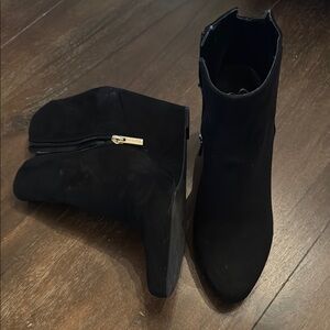 Jessica Simpson Black Ankle Boots